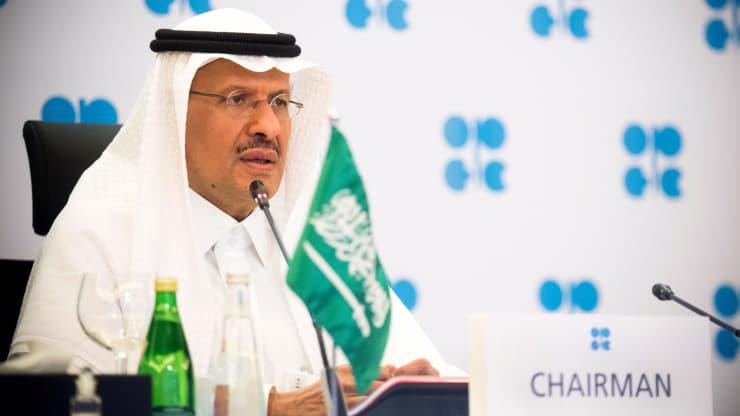 “Giảng hoà” với Mỹ, OPEC+ tăng sản lượng dầu